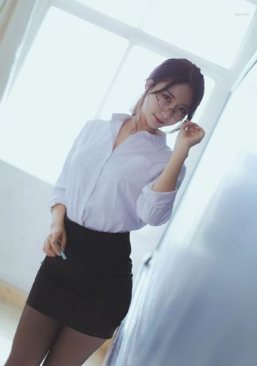 阿诺拉在线观看免费完整版_蓝光在线手机播放