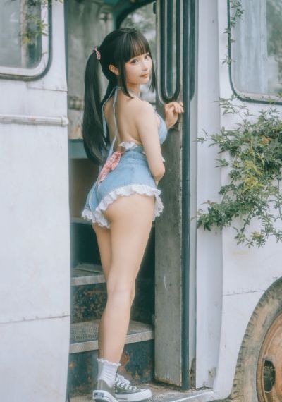 伴郎强上准新娘_超清在线观看视频