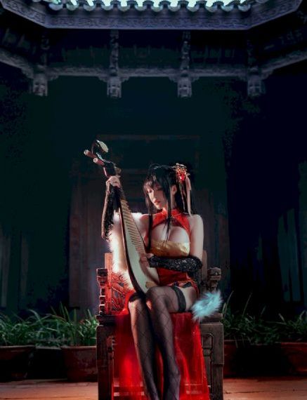 奇异贤伴黑色天使_4K在线观看