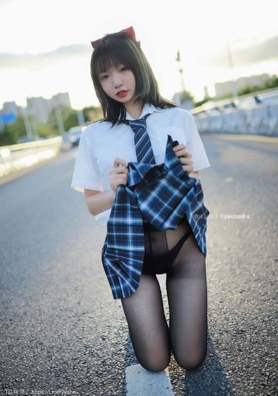 谭松韵 你比星光美丽_1080手机在线观看